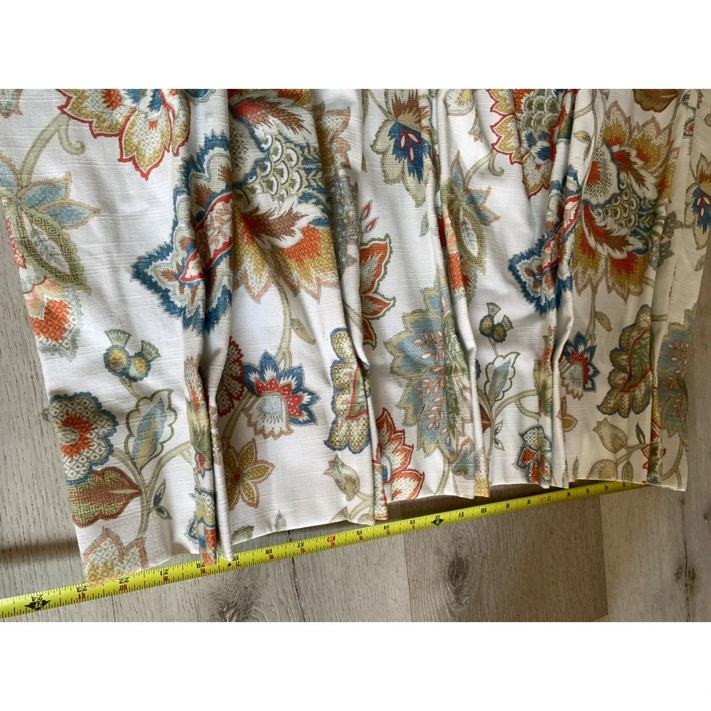 2 panels Floral Paisley Lined Curtain 96